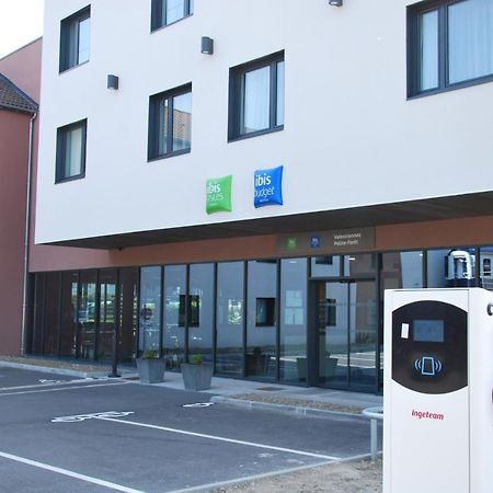 Ibis Styles Valenciennes Petite Foret Esterno foto