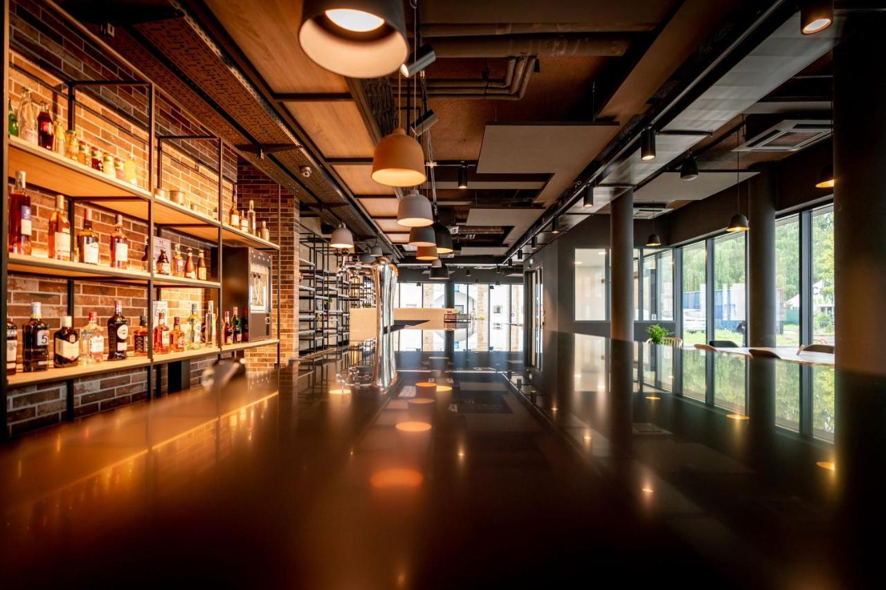Ibis Styles Valenciennes Petite Foret Esterno foto