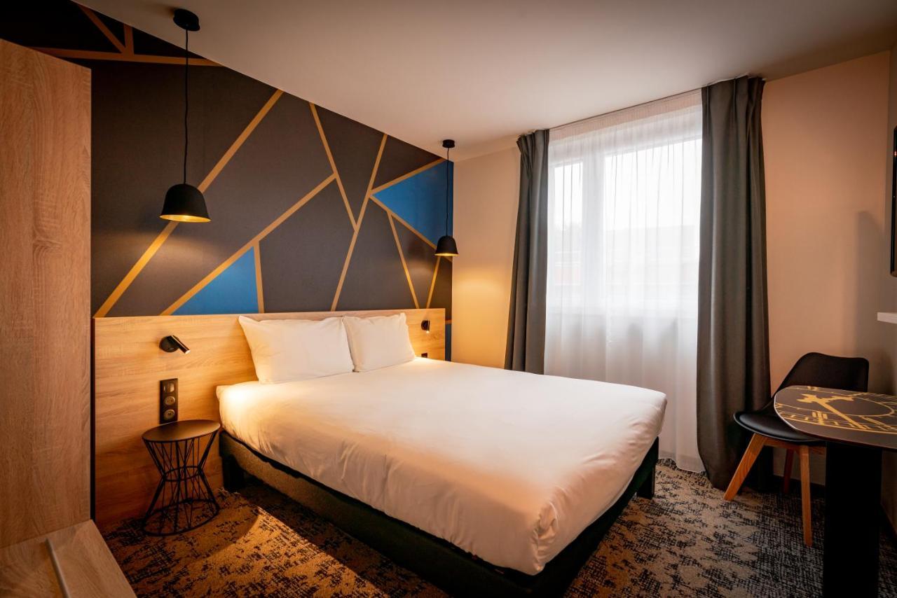Ibis Styles Valenciennes Petite Foret Esterno foto