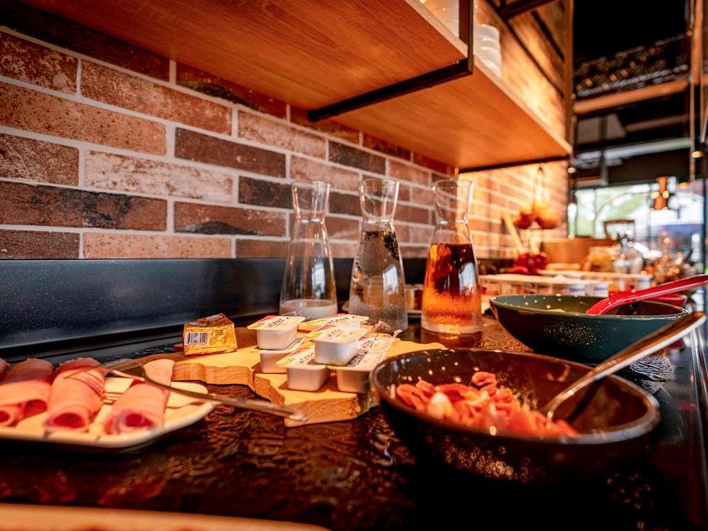 Ibis Styles Valenciennes Petite Foret Esterno foto