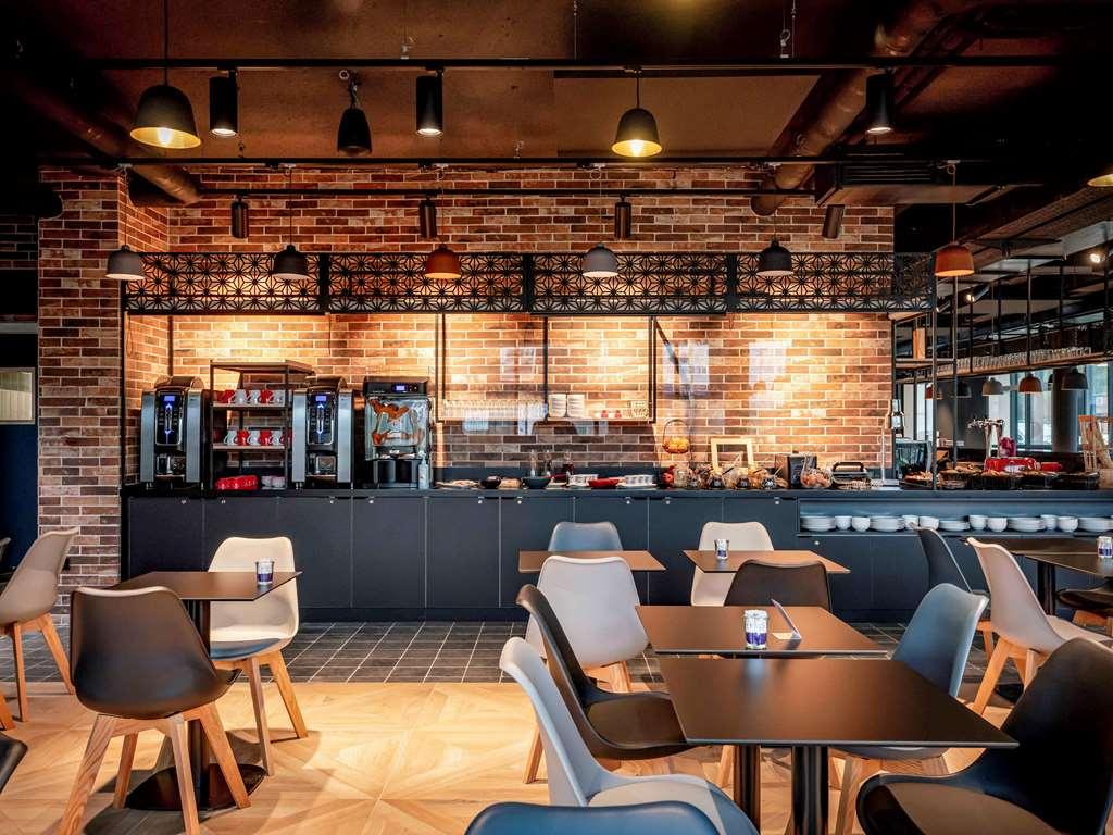 Ibis Styles Valenciennes Petite Foret Esterno foto