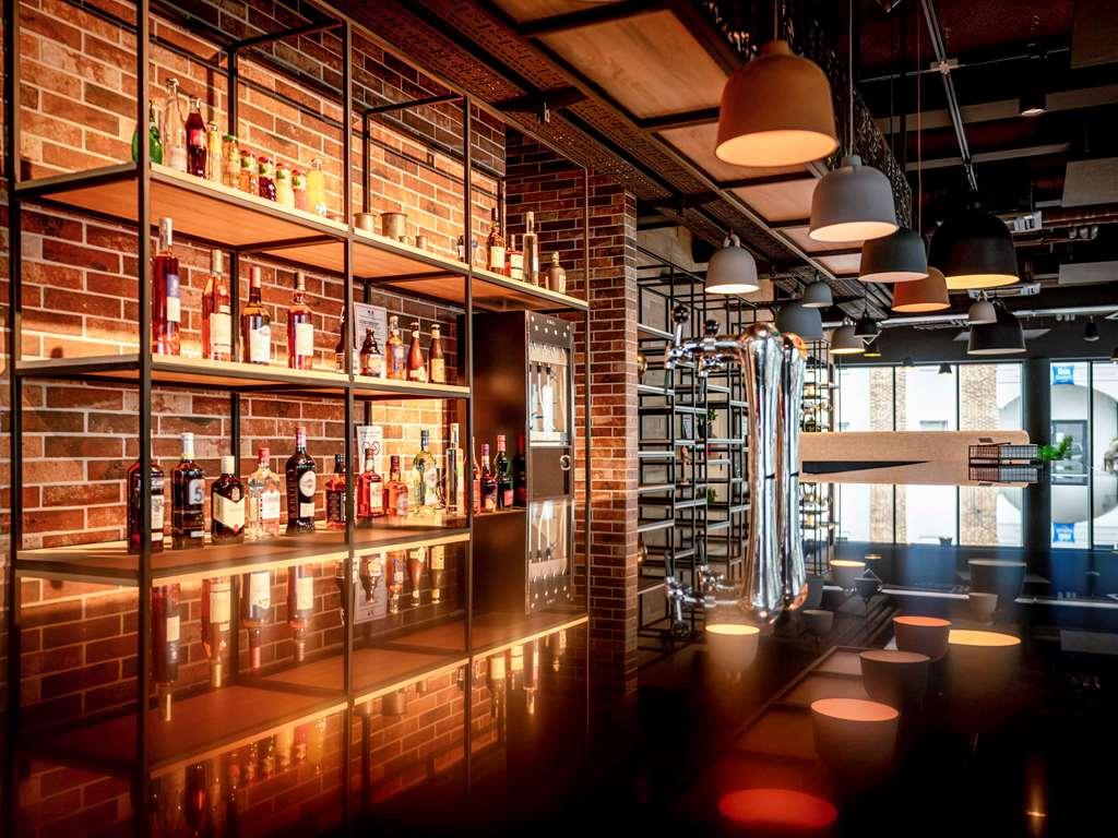 Ibis Styles Valenciennes Petite Foret Ristorante foto